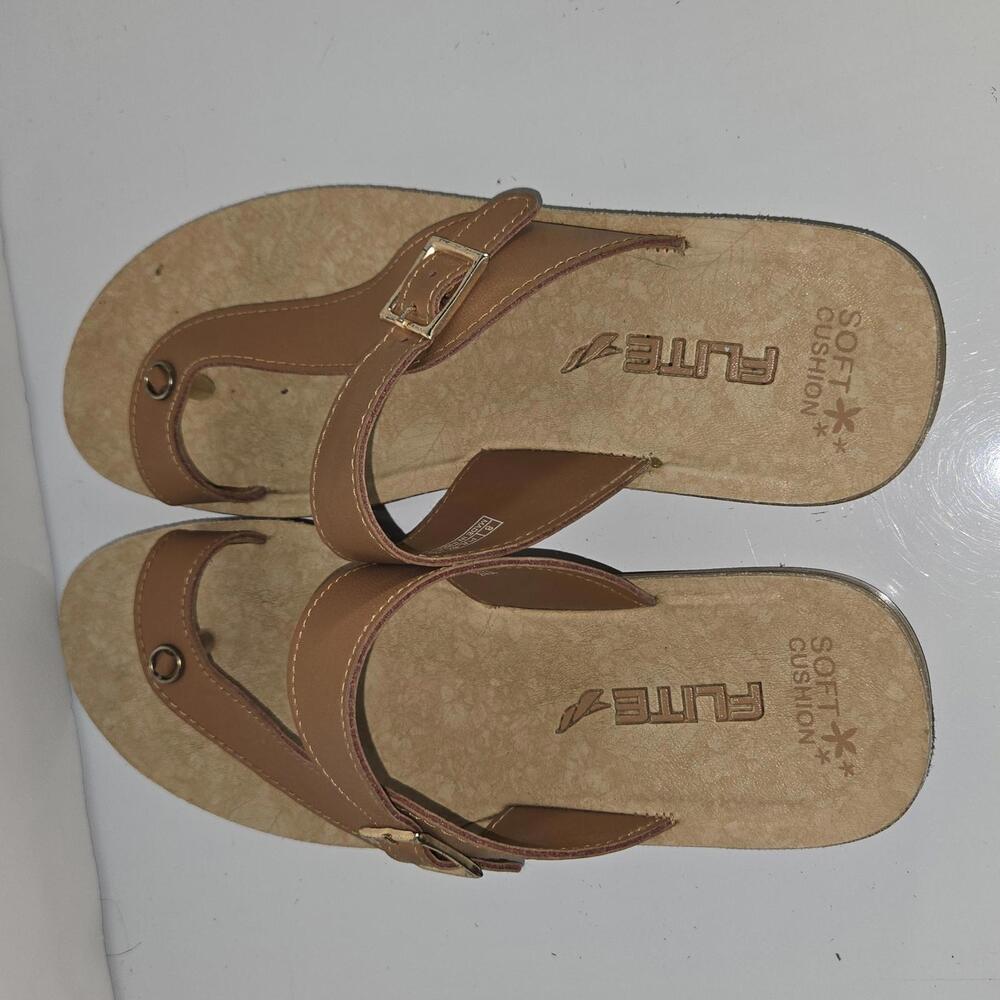 0281 Flite PUL-82 Womens Flat Tan Daily Wear Sandal Size 8 - Picture 3 of 9